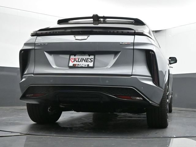 New 2026 Cadillac Lyriq V image 40