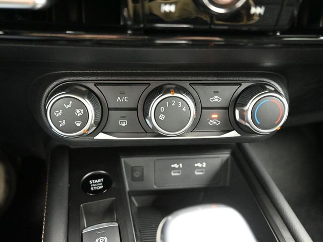 Certified 2025 Nissan Kicks SV w/ Illumination Package AWD/4WD image 18