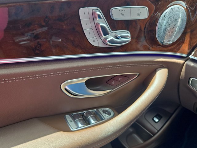 Used 2018 Mercedes-Benz E 300 image 25