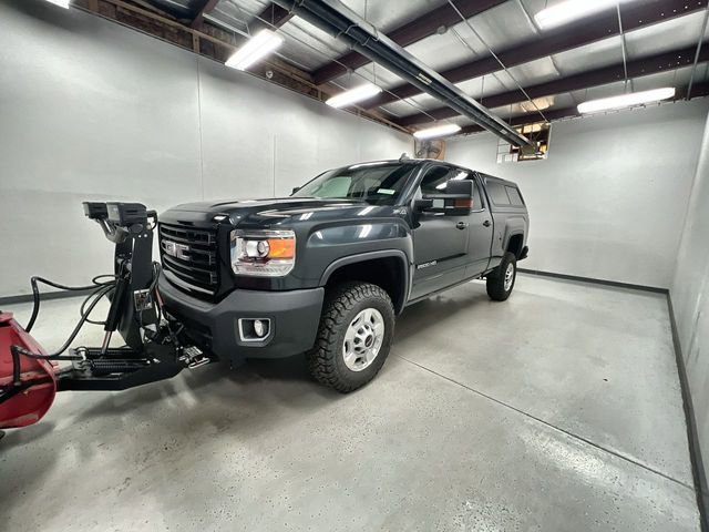 Used 2019 GMC Sierra 2500 SLE w/ SLE Preferred Package AWD/4WD image 1