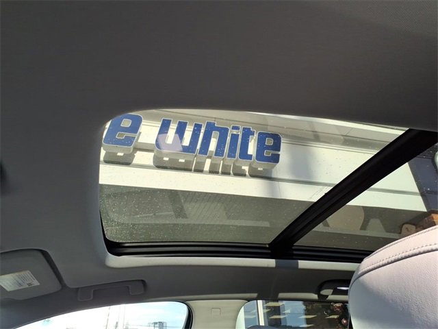 Used 2024 Honda Prologue Elite image 2