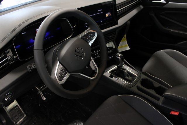 New 2026 Volkswagen Jetta Sport image 2