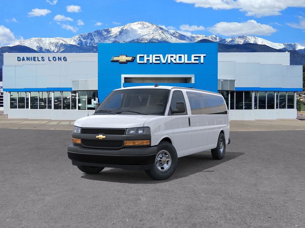 New 2026 Chevrolet Express 3500 LS image 8