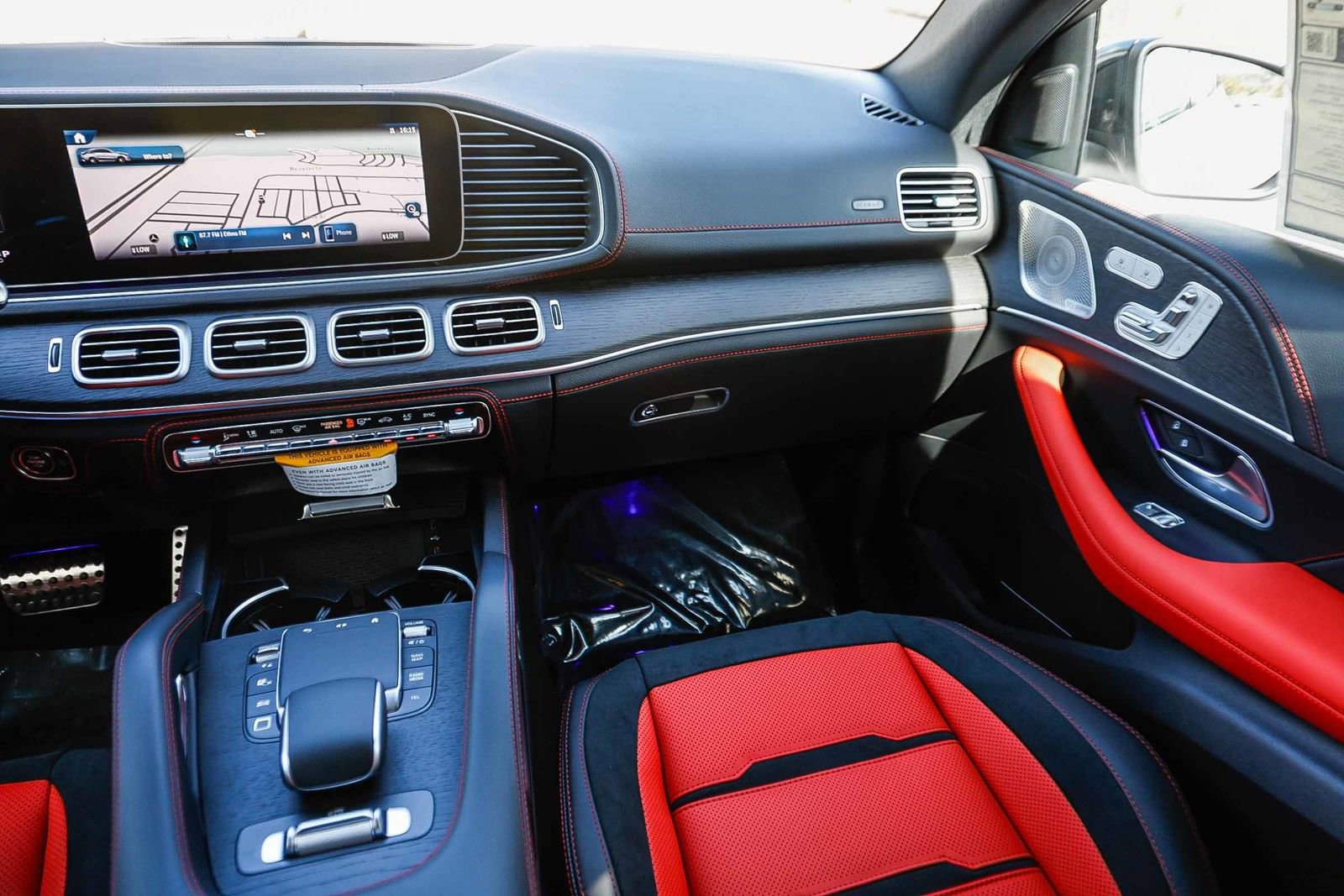 New 2026 Mercedes-Benz GLE 53 AMG 4MATIC Coupe image 15