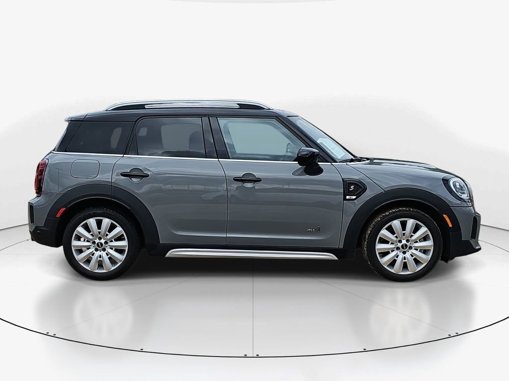 Used 2022 MINI Cooper Countryman S w/ Premium Package image 9