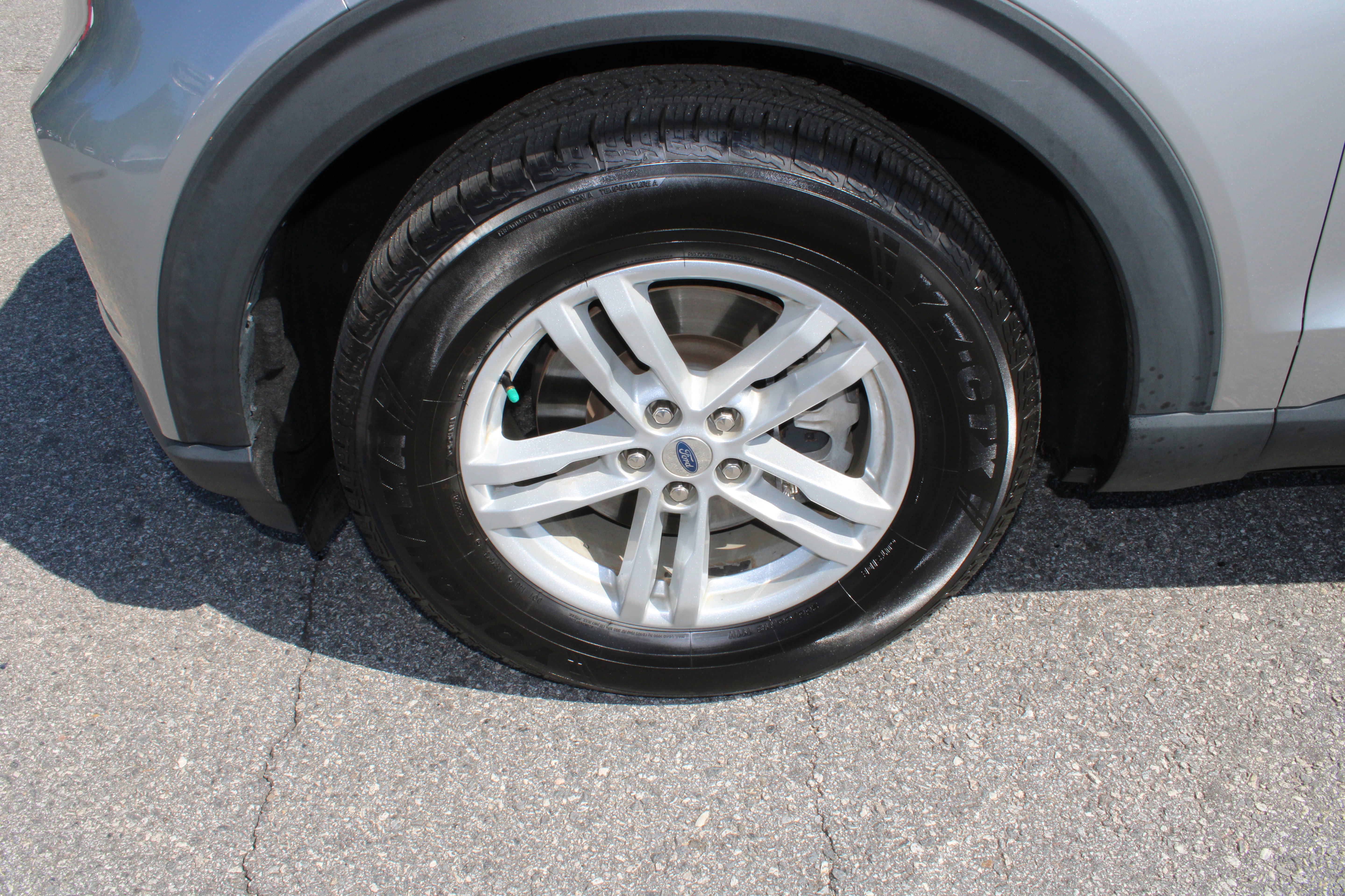 Used 2021 Ford Explorer XLT image 10