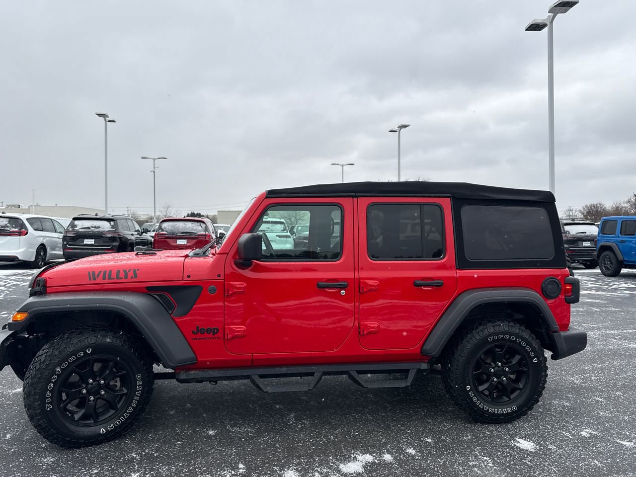 Used 2023 Jeep Wrangler Willys image 6
