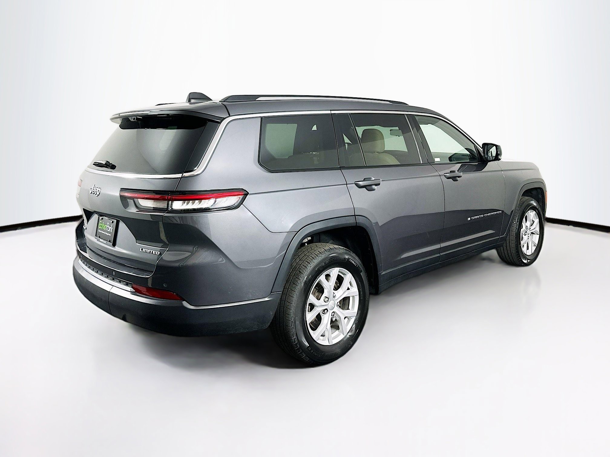 Used 2023 Jeep Grand Cherokee L Limited w/ Luxury Tech Group II image 9