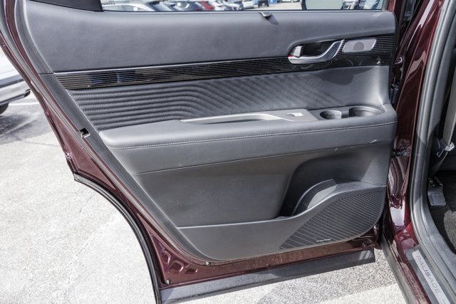 Used 2023 Hyundai Palisade Calligraphy image 23