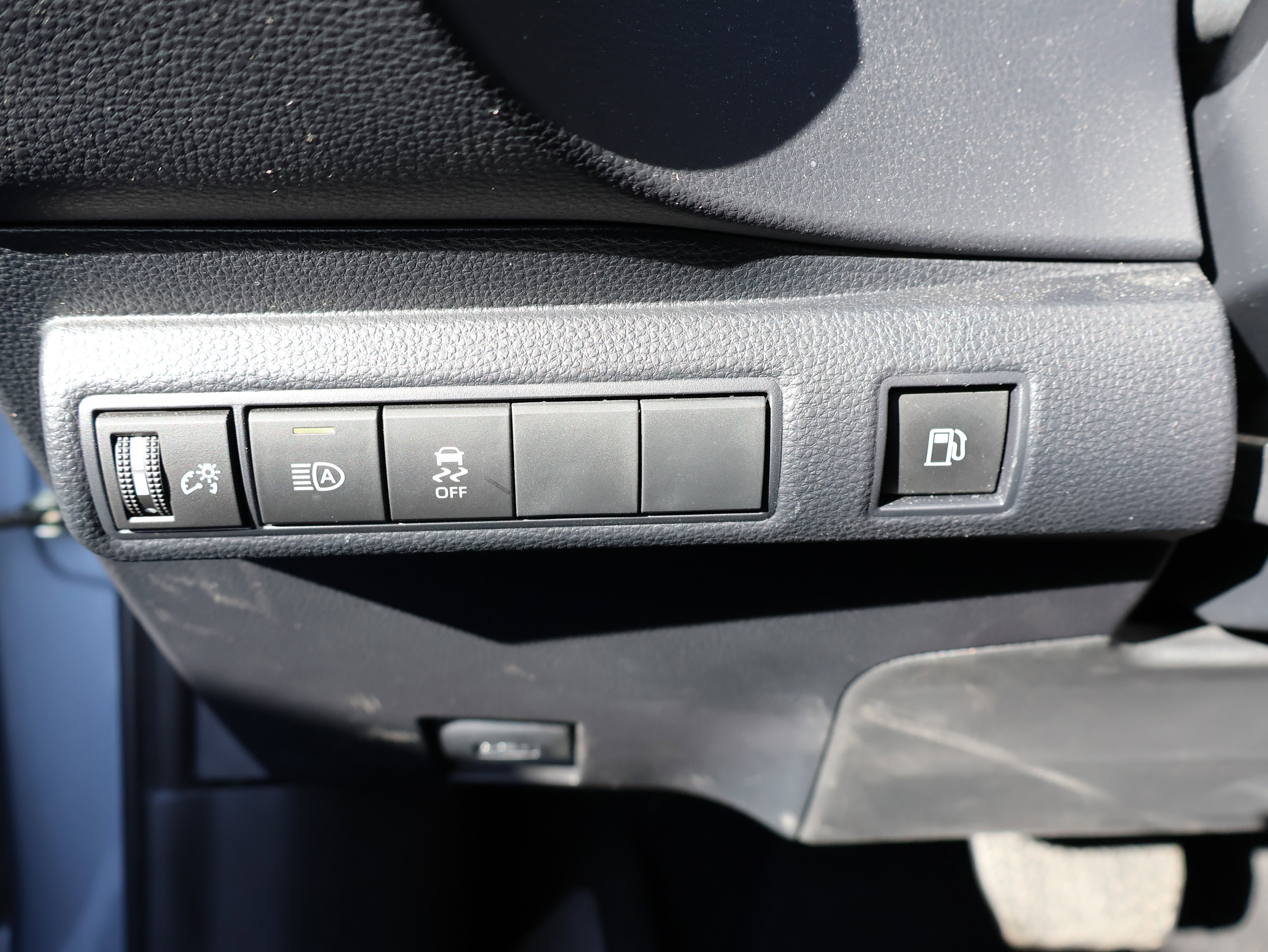 Used 2024 Toyota Corolla SE image 31