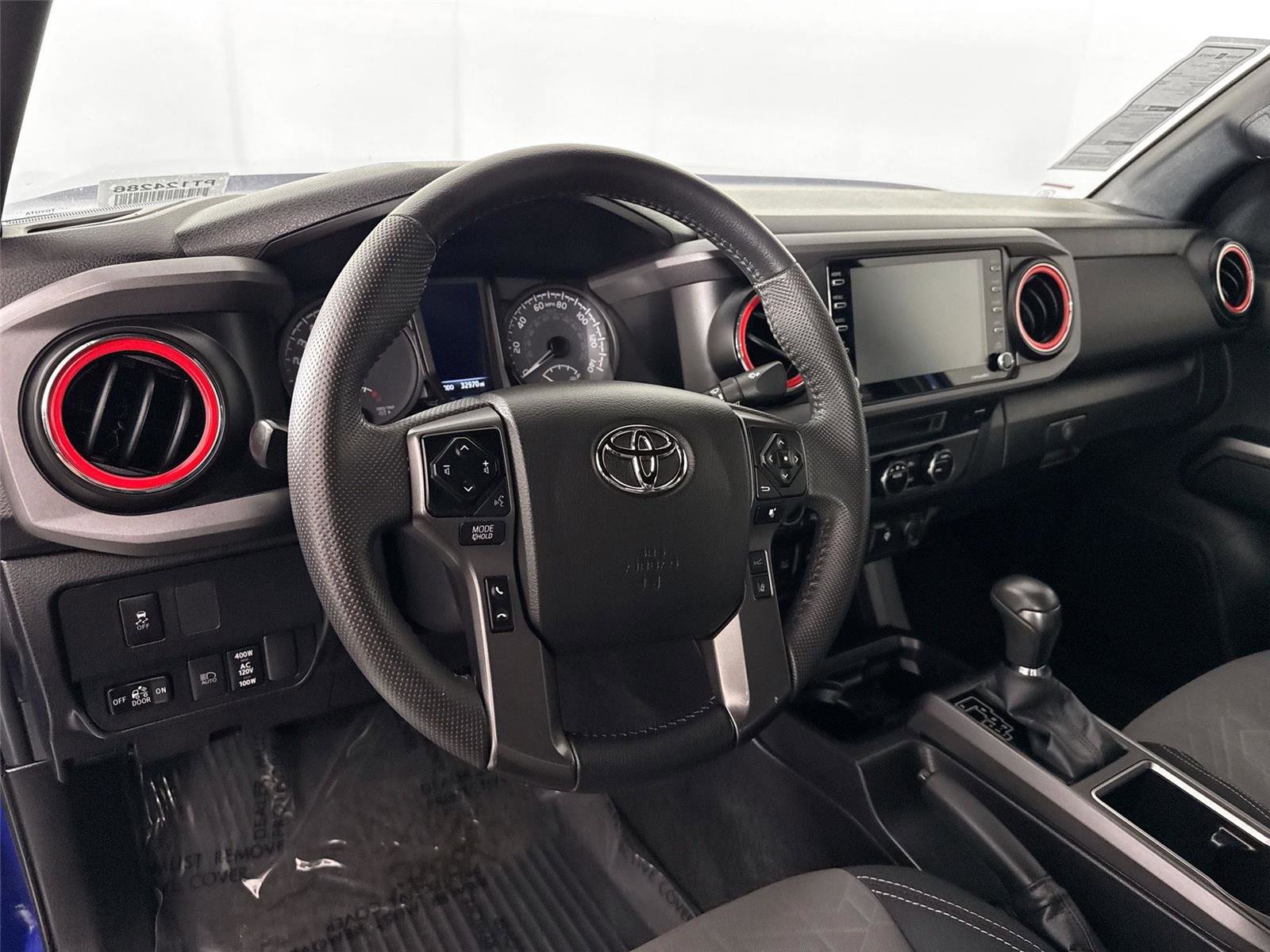 Certified 2023 Toyota Tacoma TRD Off-Road w/ Technology Package AWD/4WD image 4