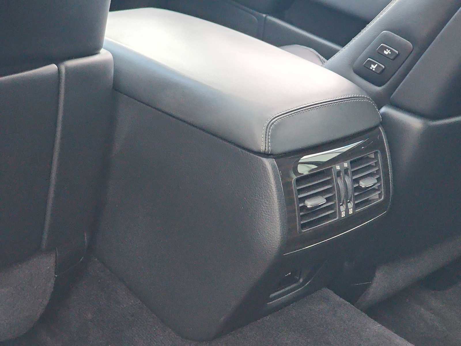 Used 2015 Lexus LS 460 image 23