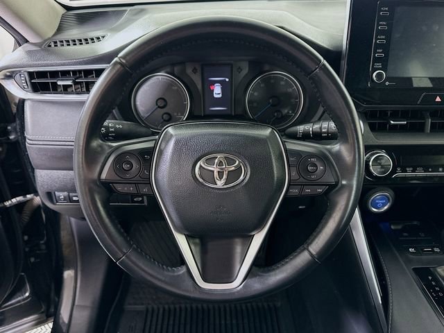 Used 2021 Toyota Venza LE image 11