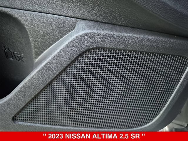 Used 2023 Nissan Altima 2.5 SR FWD image 14