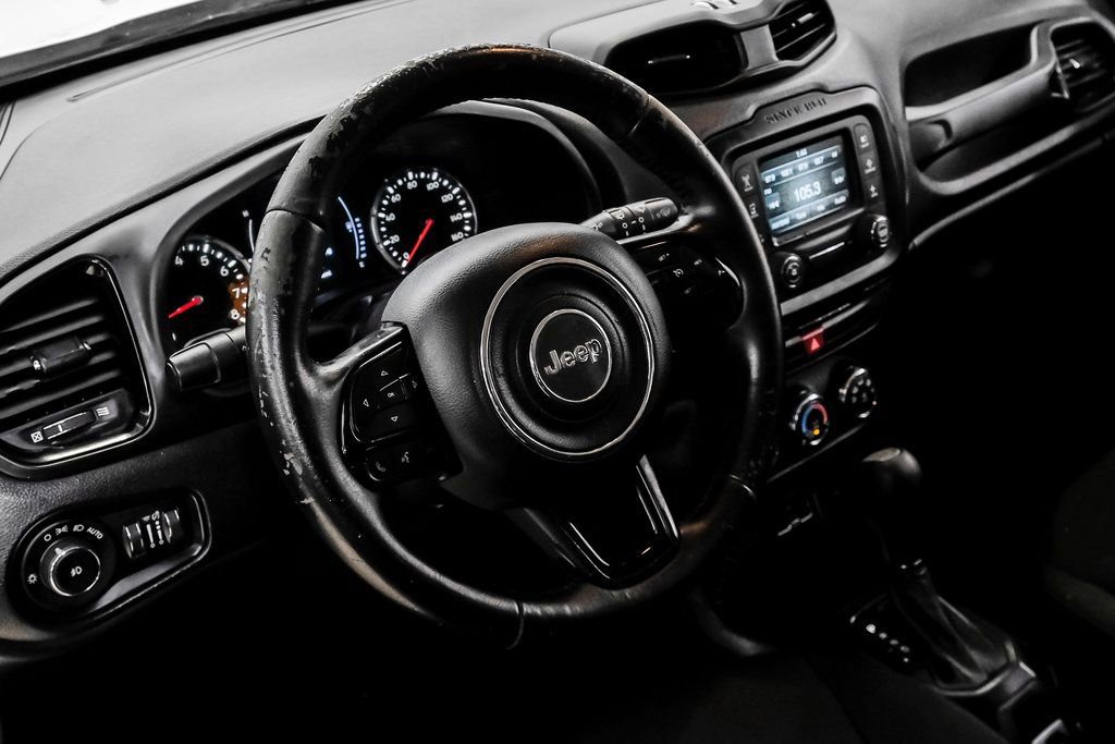 Used 2017 Jeep Renegade Altitude image 21