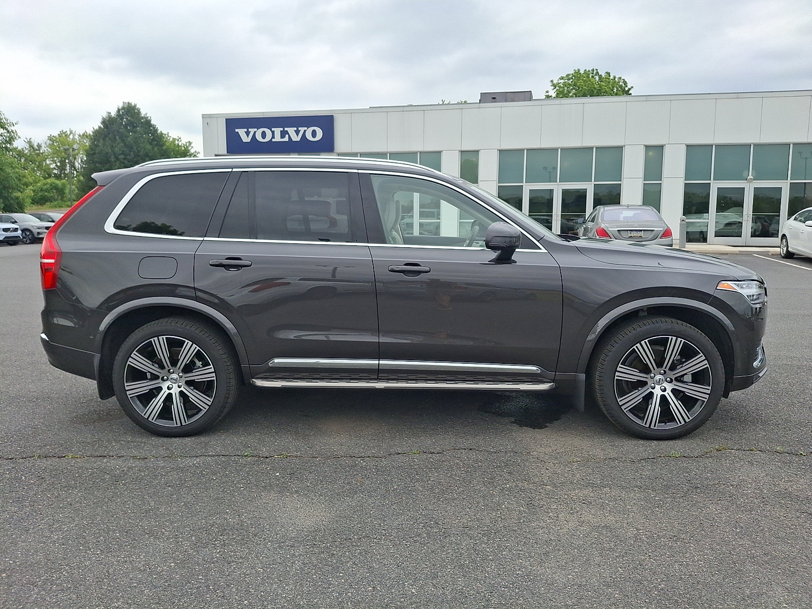 Used 2023 Volvo XC90 B6 Ultimate AWD/4WD image 7