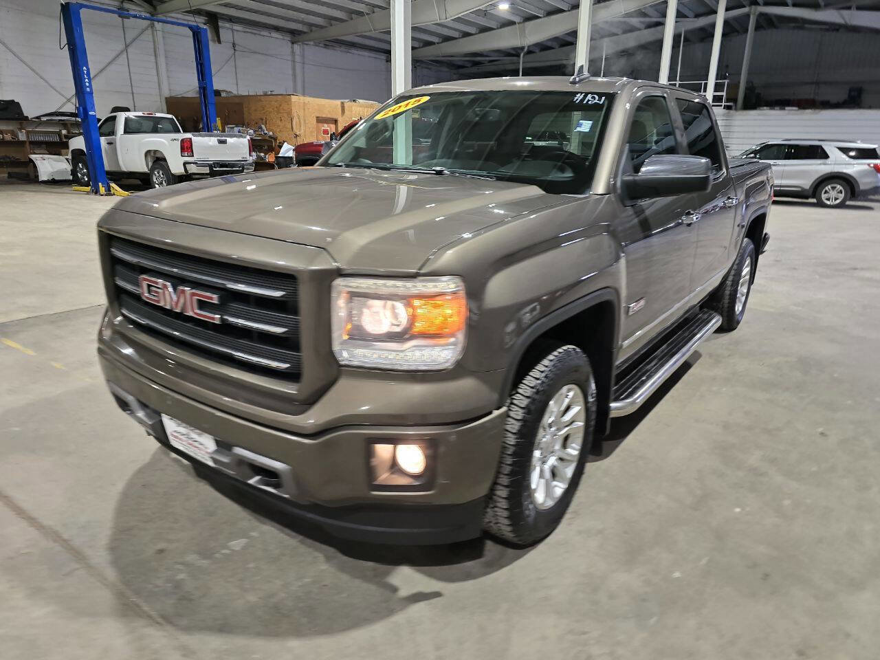 Used 2015 GMC Sierra 1500 SLE w/ All-Terrain Package image 3