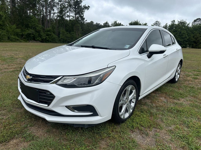 Used 2018 Chevrolet Cruze Premier FWD image 1