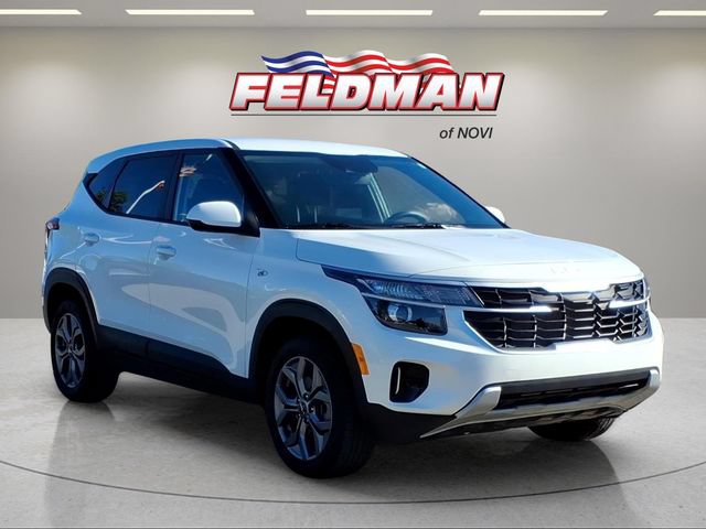 Used 2025 Kia Seltos LX AWD/4WD image 8