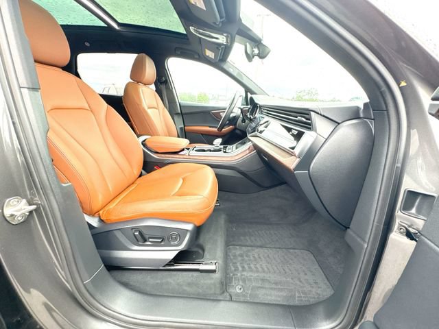 Used 2025 Audi Q7 2.0T Premium Plus w/ Premium Plus Package AWD/4WD image 29