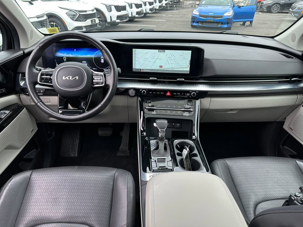Used 2024 Kia Carnival SX Prestige FWD image 12