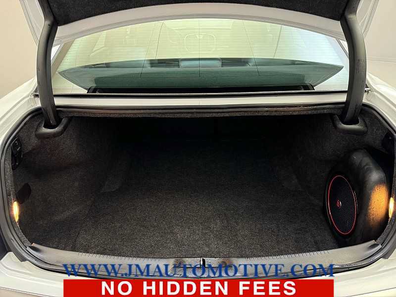 Used 2015 Chrysler 300 Limited w/ 300 Premium Group AWD/4WD image 16