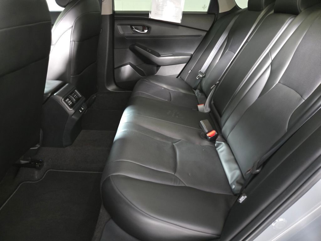 Used 2024 Honda Accord EX-L image 16