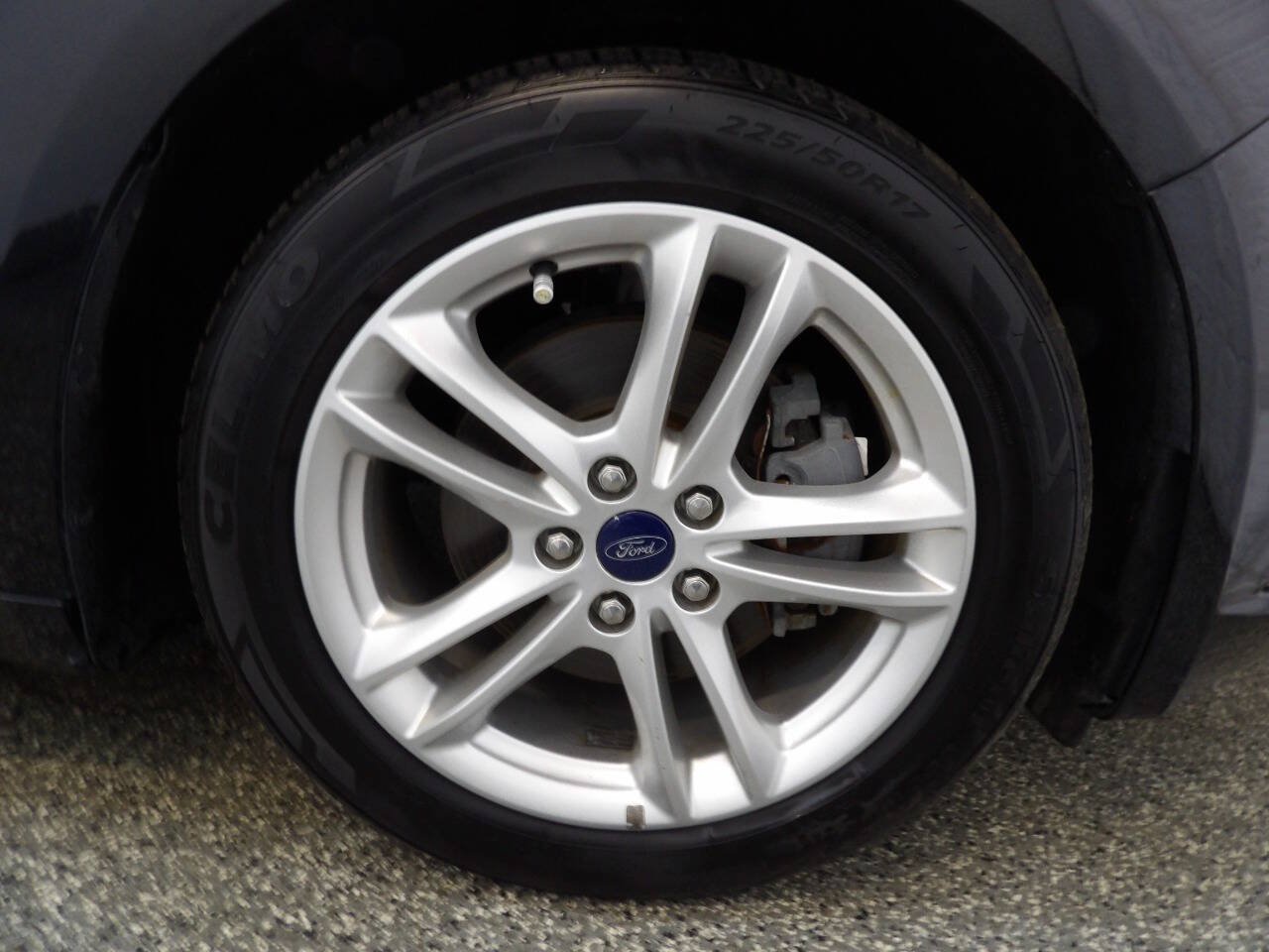 Used 2018 Ford Fusion S FWD image 21