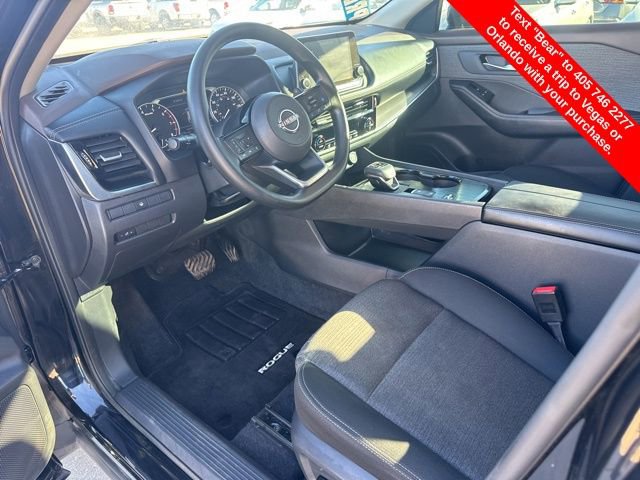 Used 2022 Nissan Rogue SV image 15