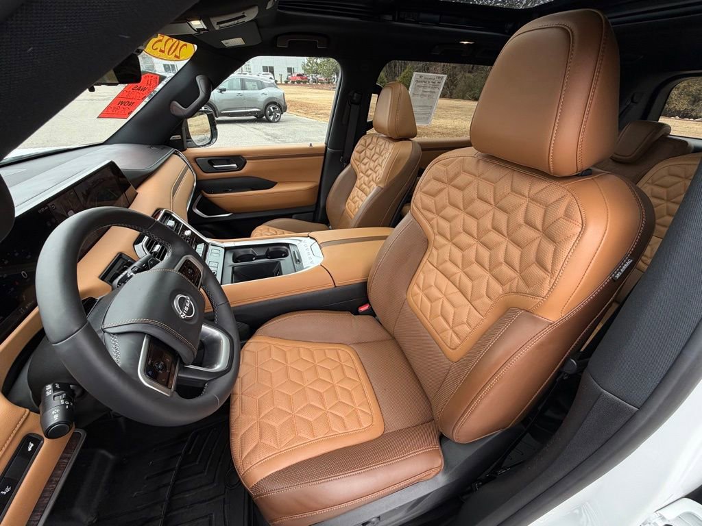 Certified 2025 Nissan Armada Platinum Reserve image 12
