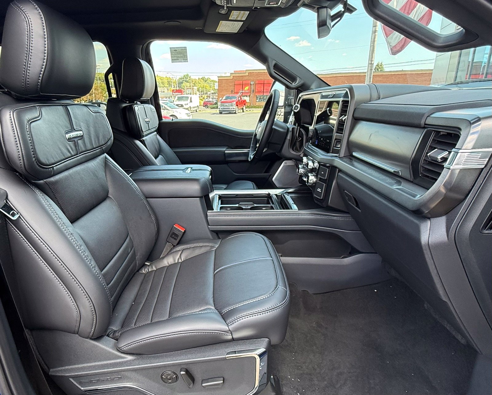 New 2027 Ford F250 Platinum w/ Tremor Off-Road Package AWD/4WD image 22