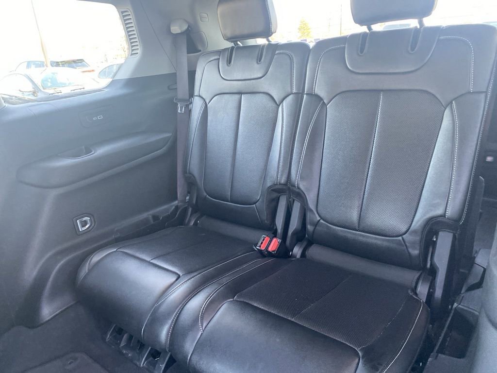 Certified 2023 Jeep Grand Cherokee L Limited w/ Luxury Tech Group II image 20