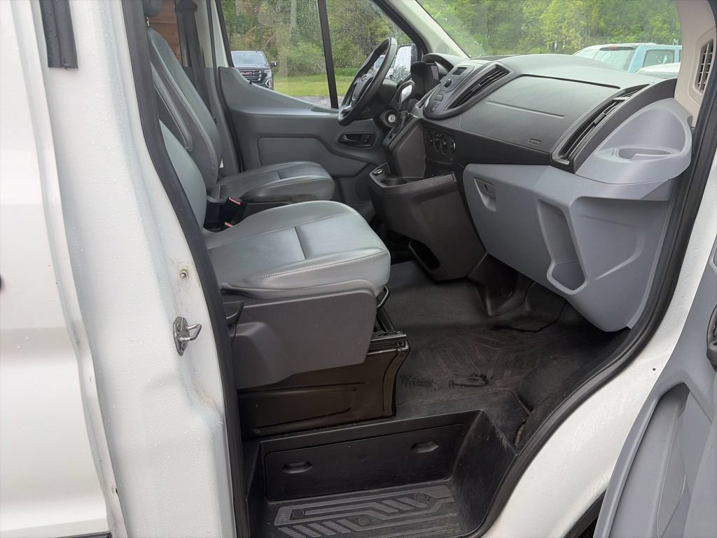 Certified 2019 Ford Transit 150 130 Medium Roof RWD image 35