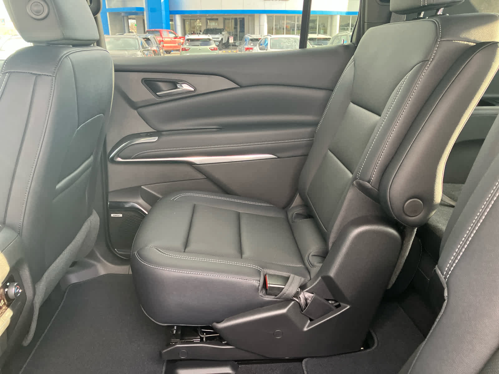 New 2026 Chevrolet Traverse LT w/ Enhanced Driving Package image 36