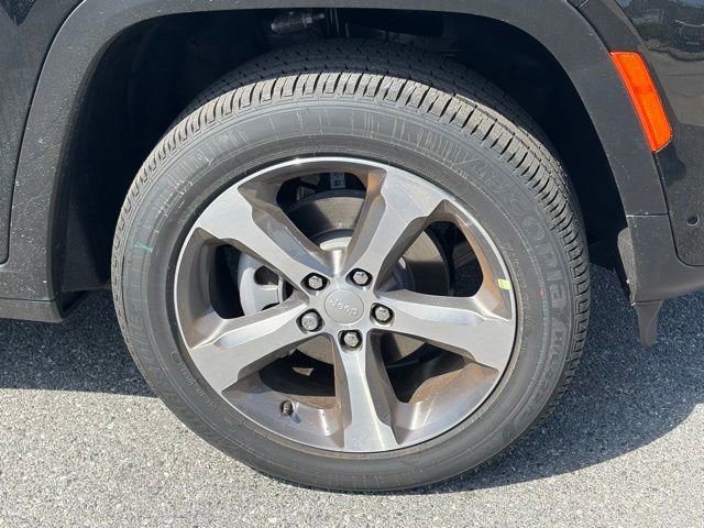 New 2026 Jeep Grand Cherokee Limited AWD/4WD image 11
