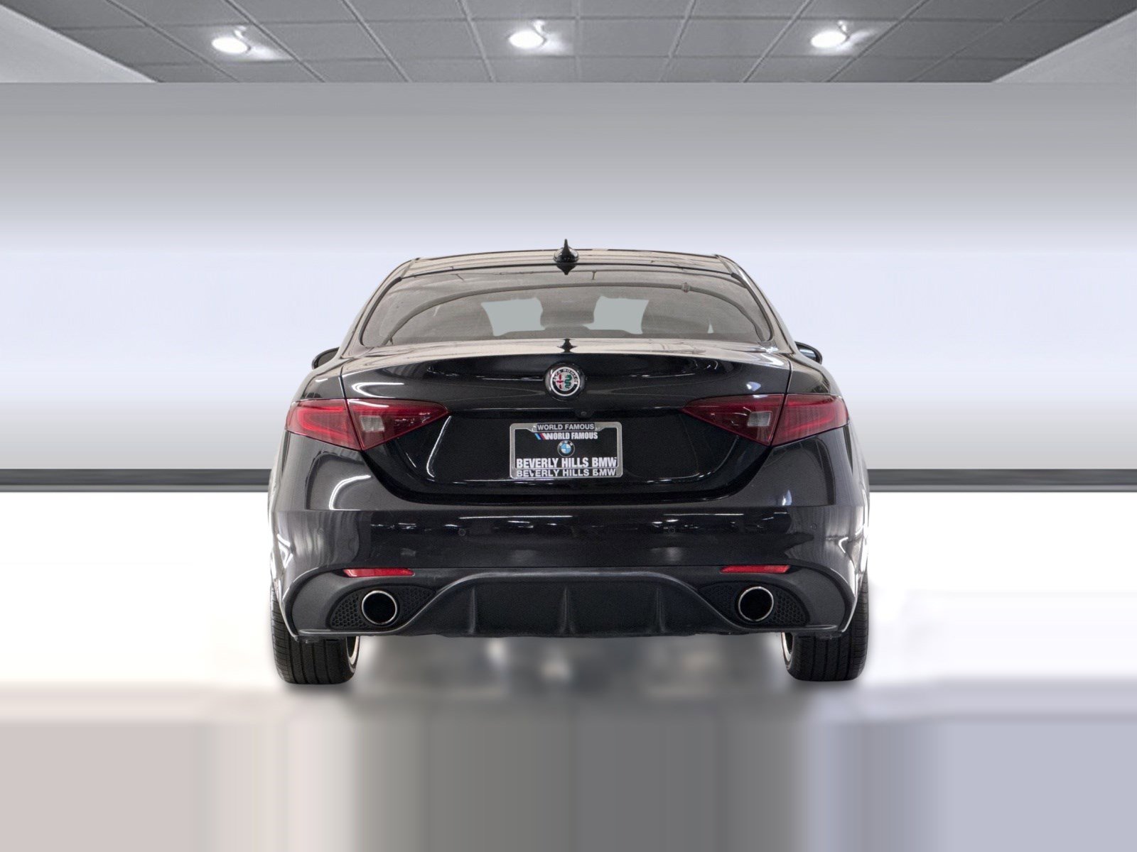 Used 2019 Alfa Romeo Giulia Ti Sport w/ Quick Order Package 22U Sport RWD image 9