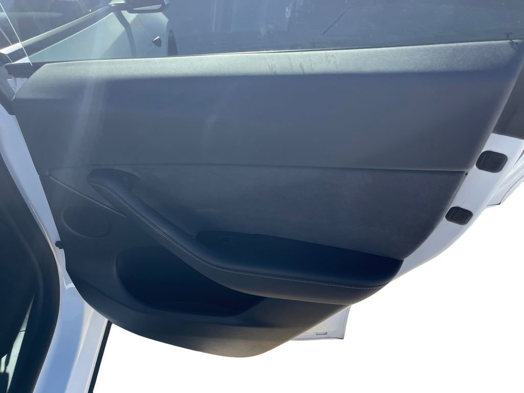 Used 2022 Tesla Model Y Performance image 18