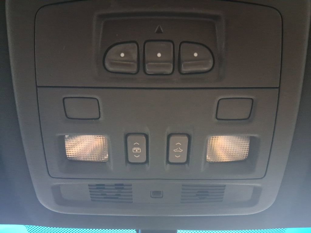 Used 2011 Cadillac CTS Premium image 19