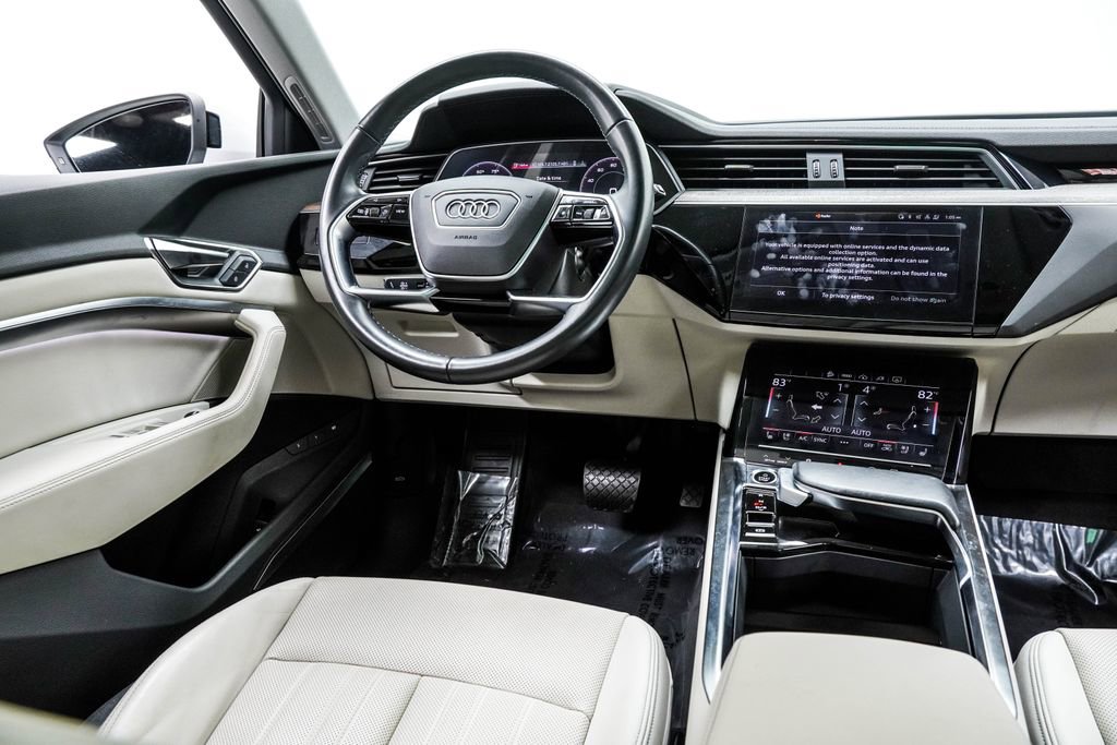 Used 2024 Audi Q8 e-tron Premium Plus w/ Premium Plus Package AWD/4WD image 24