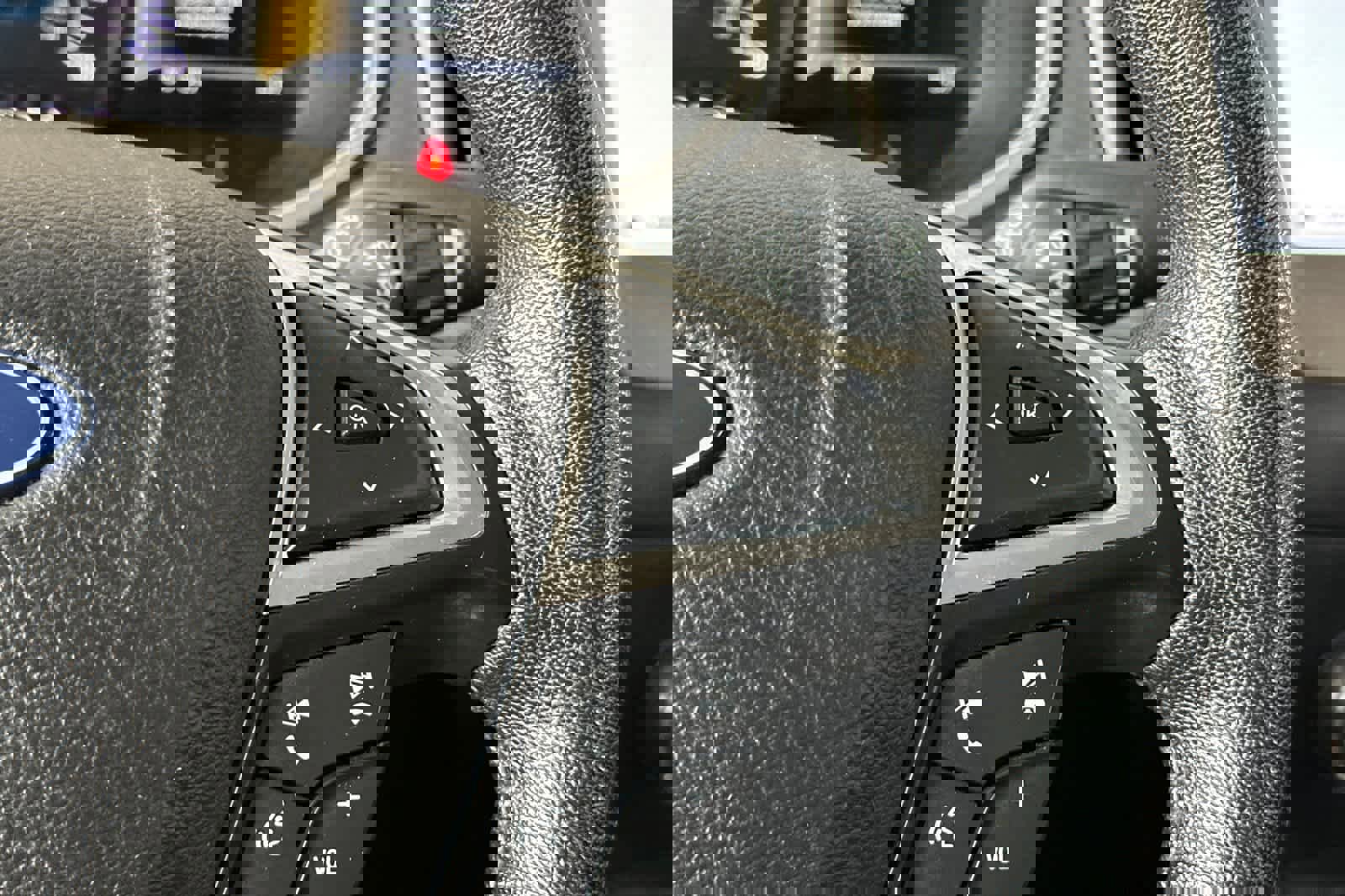 Used 2019 Ford Edge SEL w/ Equipment Group 201A image 28