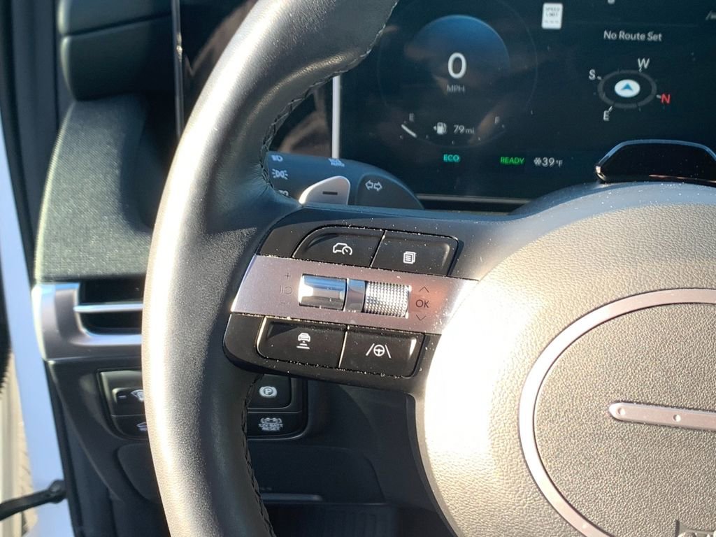 Used 2025 Hyundai Tucson Limited image 26