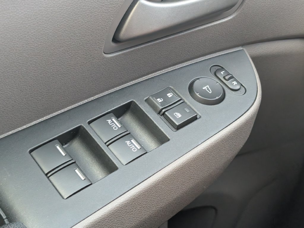 Used 2012 Honda Odyssey EX-L image 11