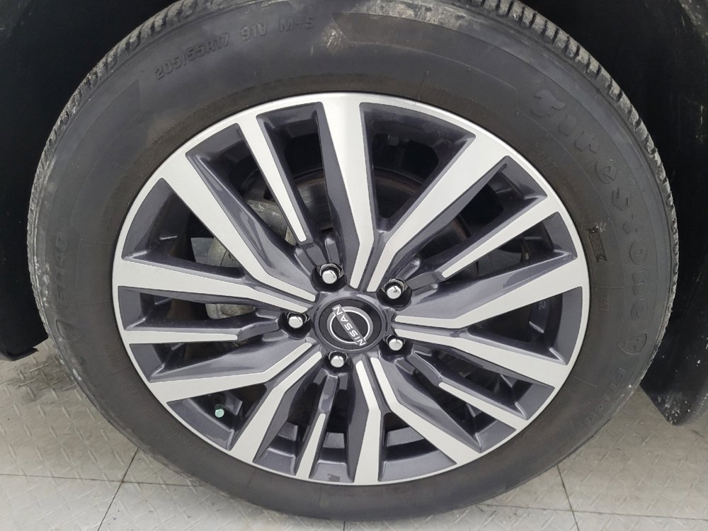 Used 2022 Nissan Kicks SV image 31