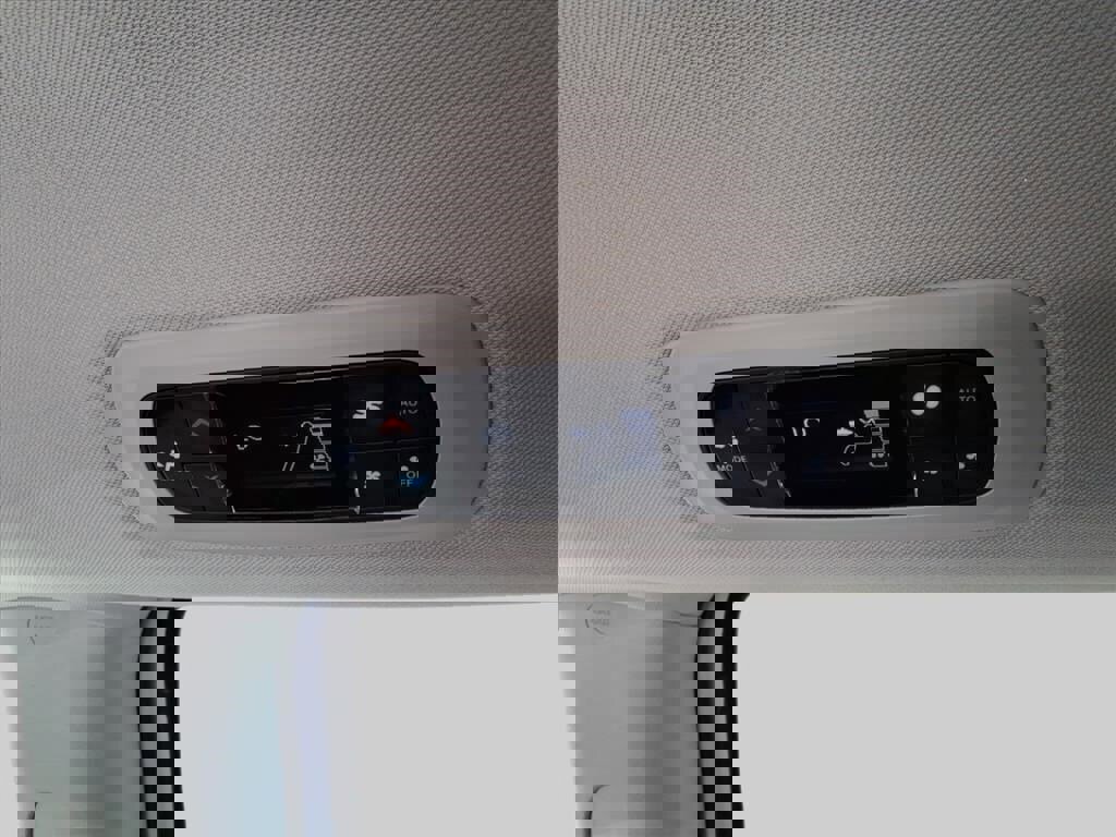 Used 2024 Chrysler Pacifica Select image 13