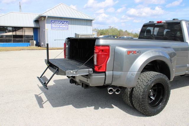 Used 2022 Ford F450 XLT w/ FX4 Off-Road Package image 11