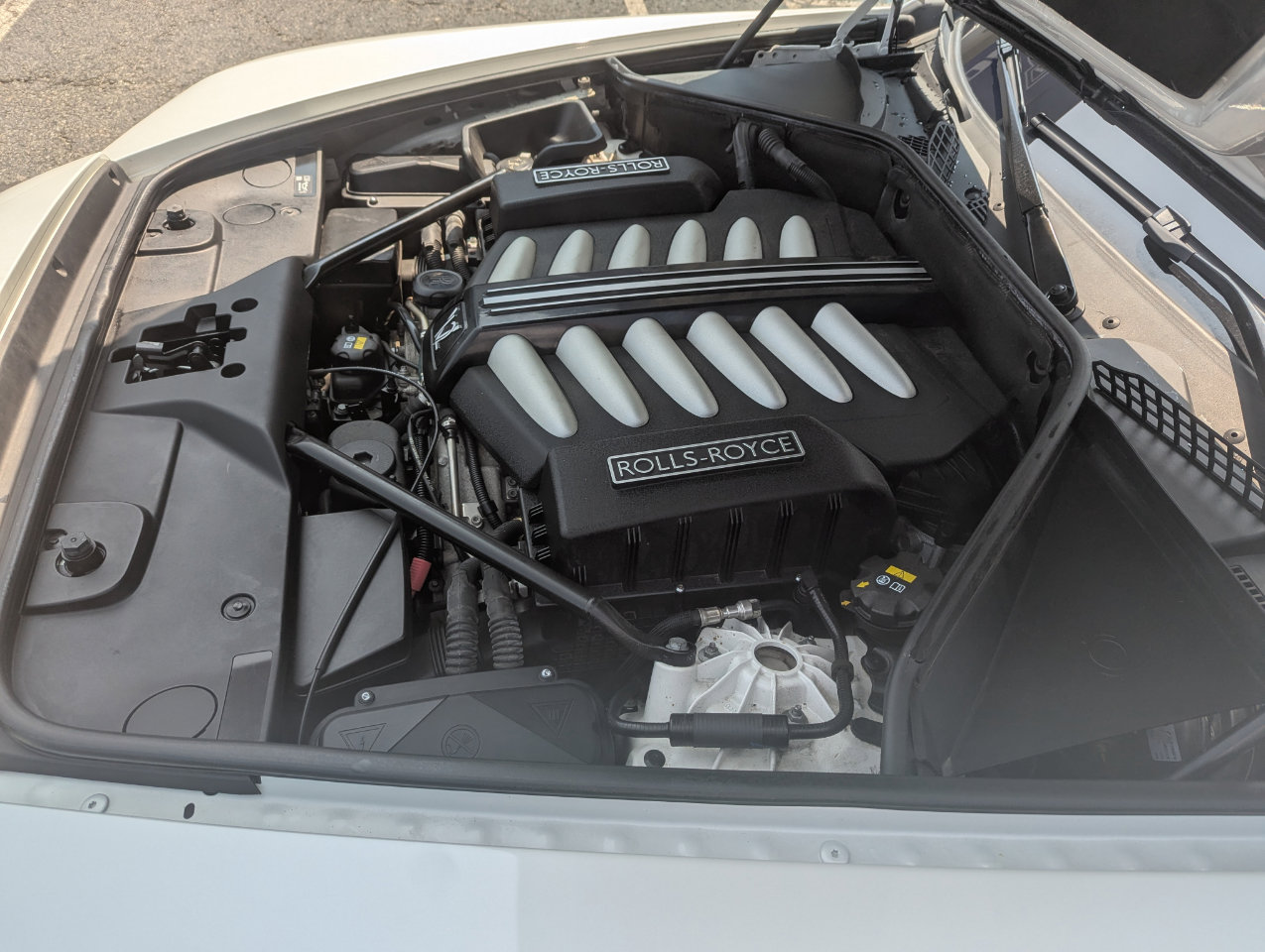 Used 2018 Rolls-Royce Dawn image 59