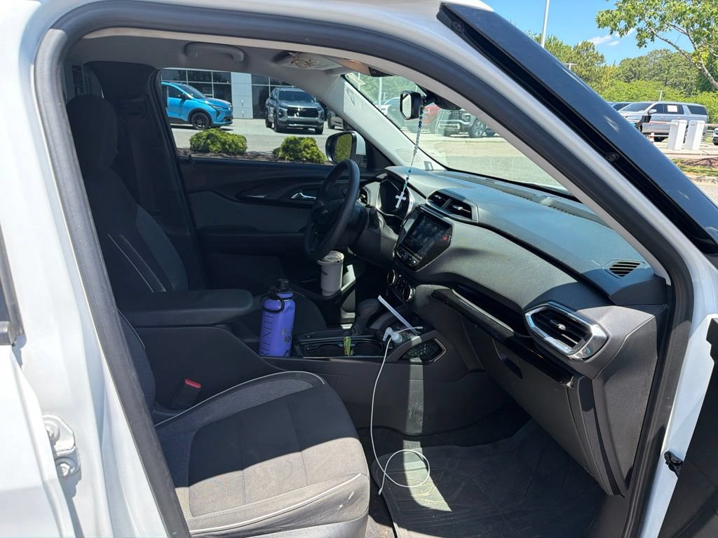 Used 2021 Chevrolet TrailBlazer LT w/ Convenience Package FWD image 23