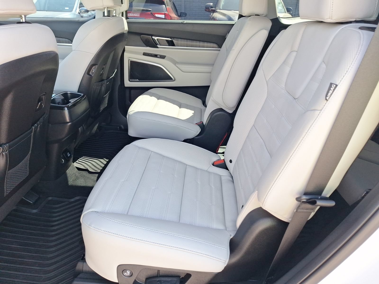 Used 2024 Kia Telluride SX Prestige AWD/4WD image 30