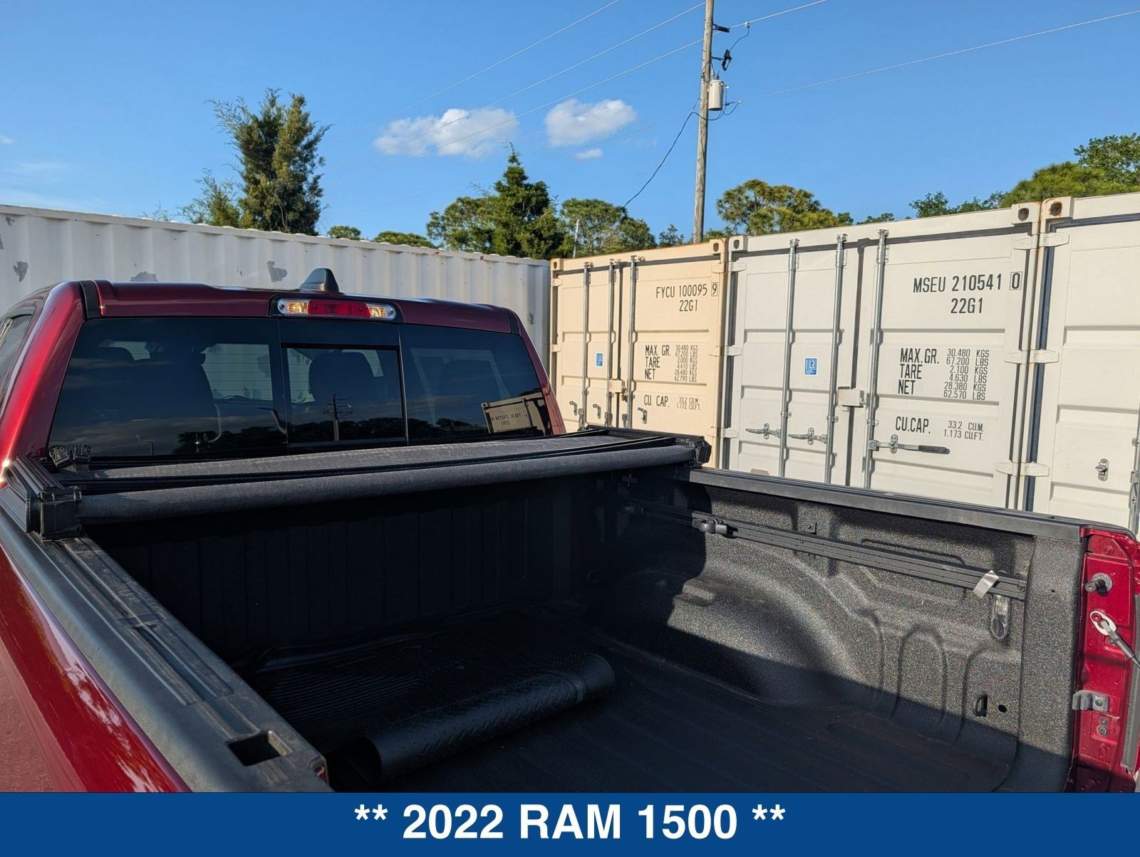 Used 2022 RAM 1500 Laramie AWD/4WD image 17