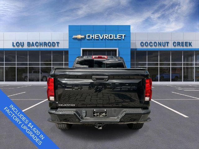Used 2023 Chevrolet Colorado Trail Boss AWD/4WD image 7